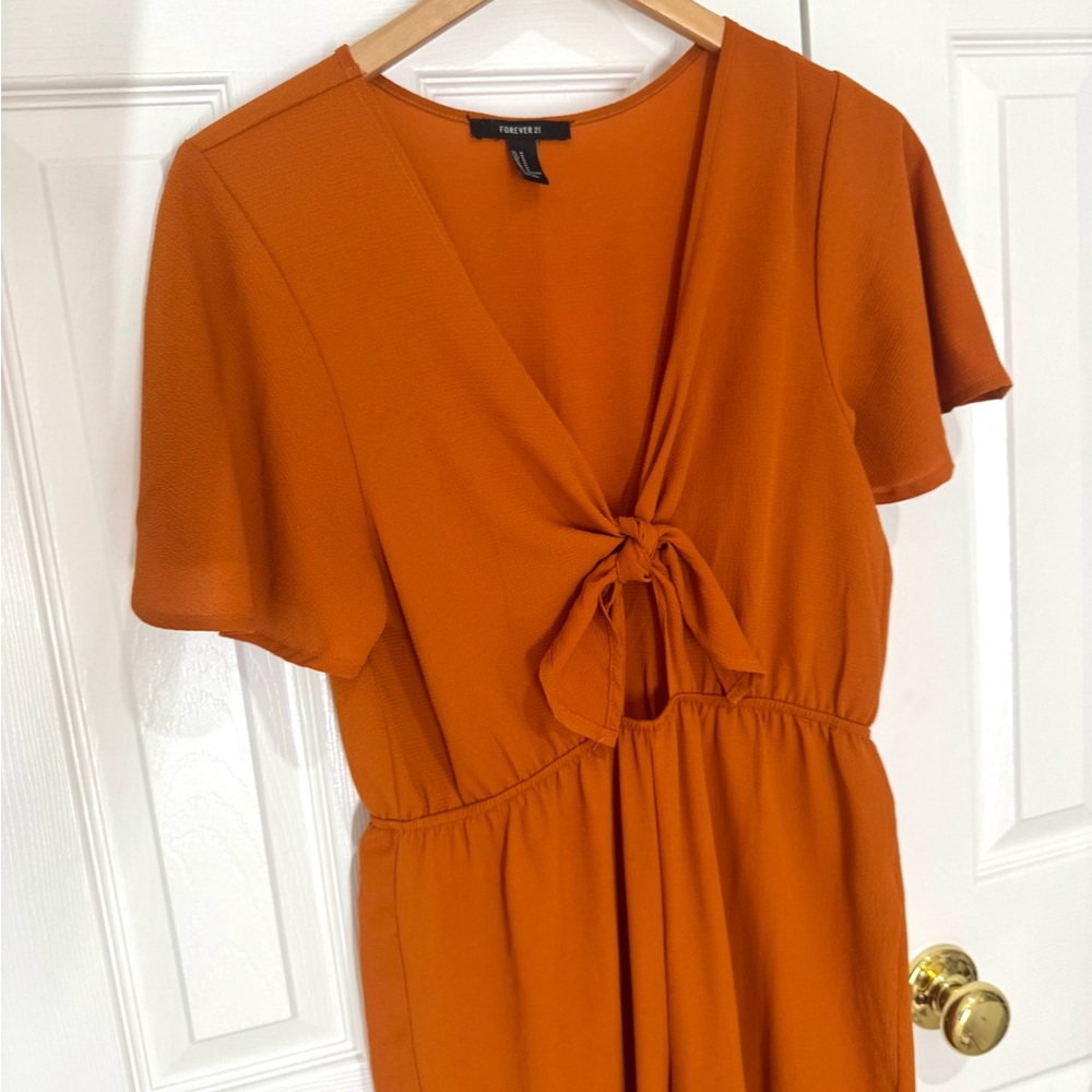 Med Forever21 Tie-Front Jumpsuit Keyhole Wide Leg Rusty Orange Autumn Fashion